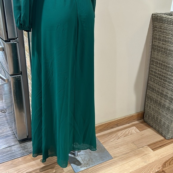 Elegant Green Long Sleeve Dress - Picture 6 of 13